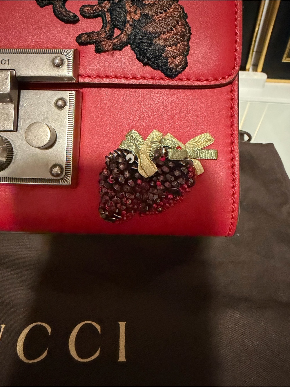 Authentic Gucci Red Leather /Crossbody with dust bag and COA ❤️❤️ - Picture 3 of 17
